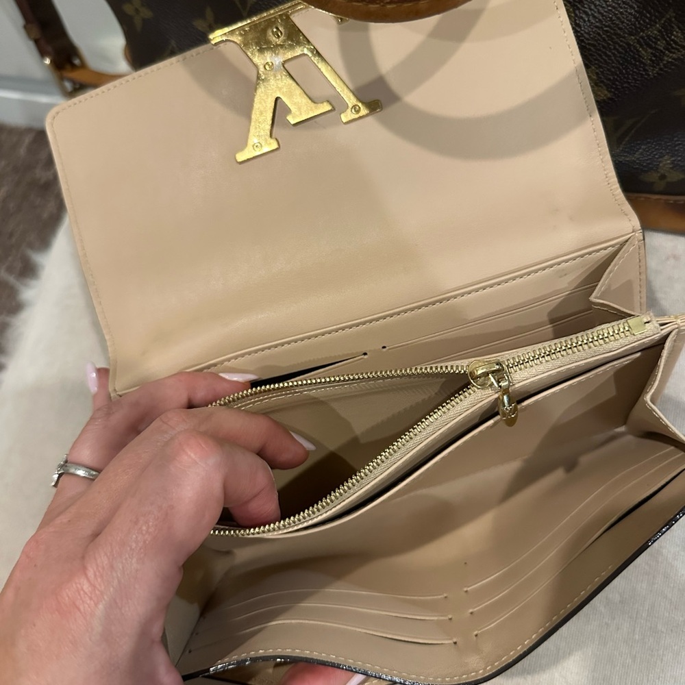 Louis Vuitton clutch - Picture 4 of 15